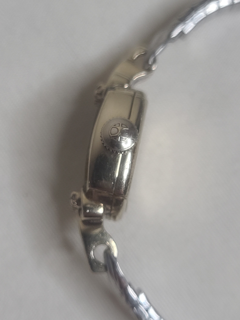 14k Solid Yellow Gold Vintage Lady Hamilton & Diamonds Wind Up Wristwatch - Picture 6 of 17